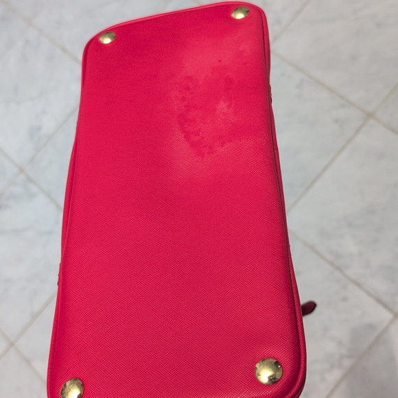 Coach Peyton Cora Red Dome Satchel. EUC - Picture 8 of 9